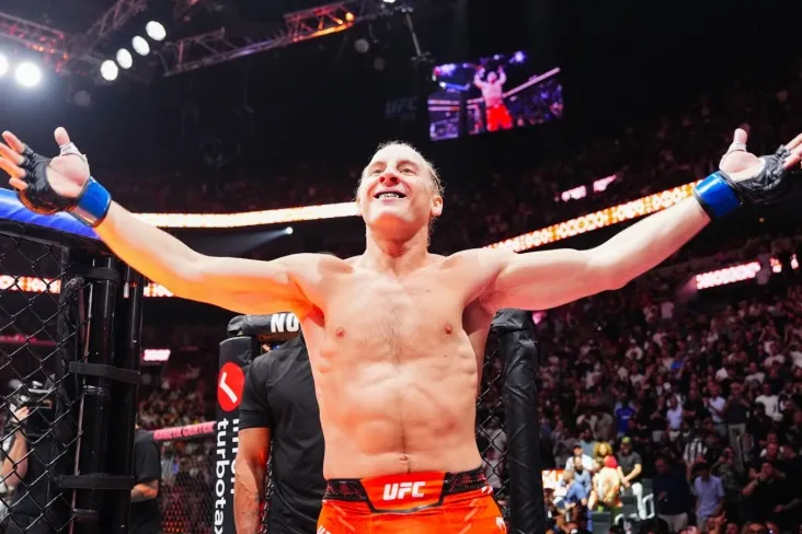 "Arman shunchaki boshlang'ich, kichik arman***". Pimblett tsarukyanni qo'rqoqlikda aybladi