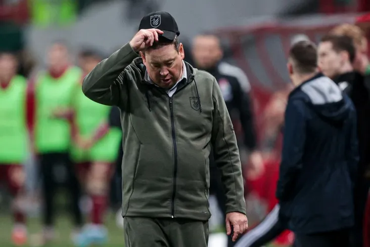 "Biz baxtsiz edik." Slutskiy"Real" dan Xabi Alonsoning iste'fosini tushuntirdi