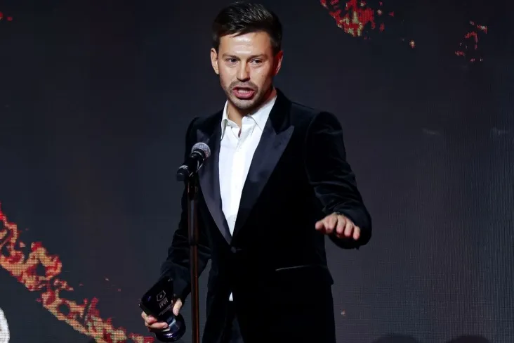 Smolov"Real" afsonasi bilan qo'shma fotosuratni nashr etdi