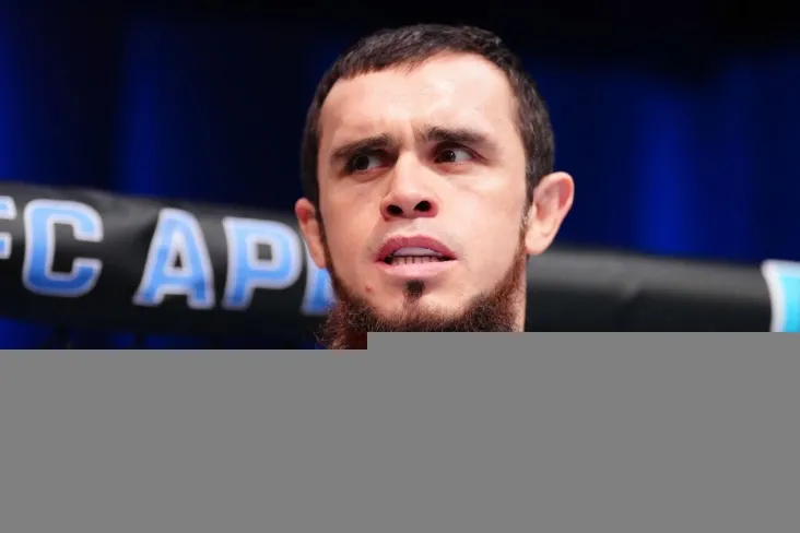 Maxachev - ingliz Zaynukova haqida: o'qituvchi tilni o'rganguncha unutadi