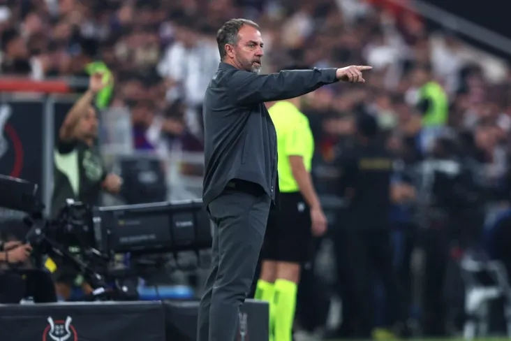 Flick "Barselona" tarbiyalanuvchisining "PSJ" ga o'tishi mumkinligi haqida fikr bildirdi.