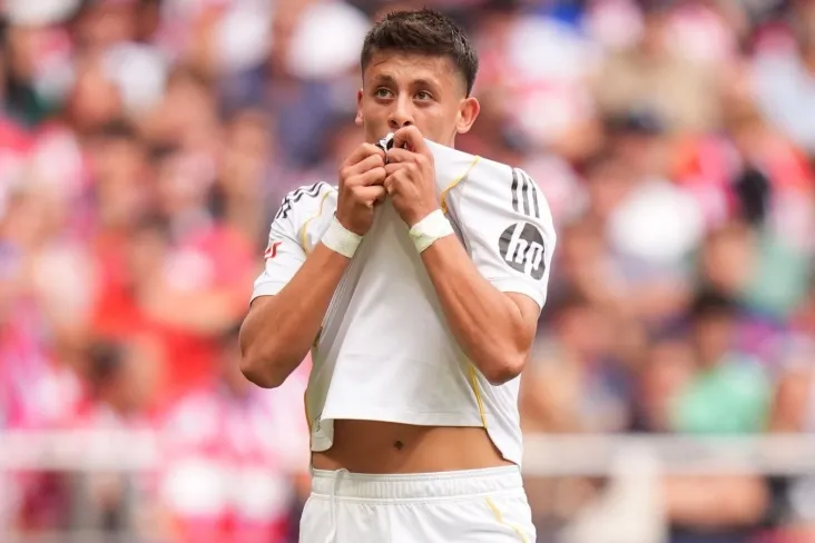 "Inter ""Real" yarim himoyachisini yozgi transfer-Konur sifatida ko'rib chiqadi