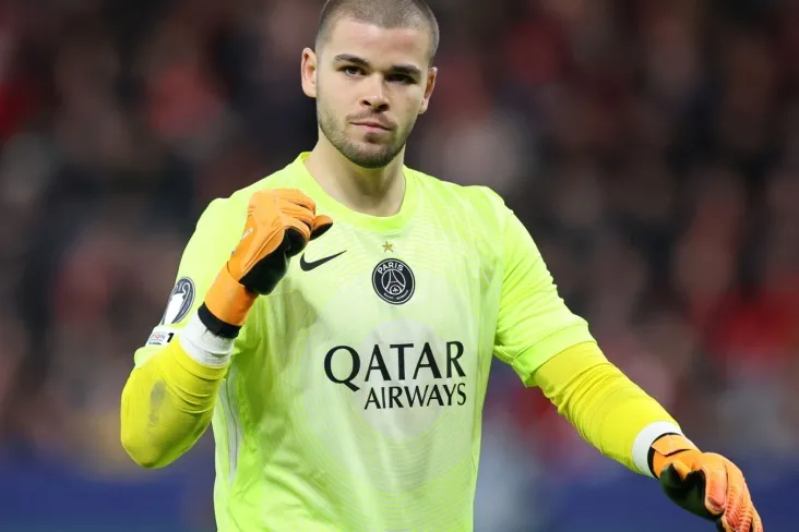 "Qo'pol xato". Emmanuel Petit CHEVALIERNI "Sporting"bilan o'yinda o'ynagani uchun tanqid qildi