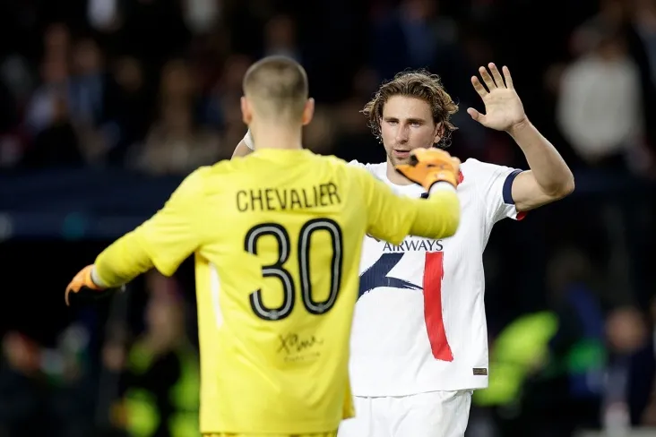 Footmercato nashri "PSJ" va "Sporting" o'rtasidagi o'yindan keyin Chevalier va Zabarniyni tanqid qildi.