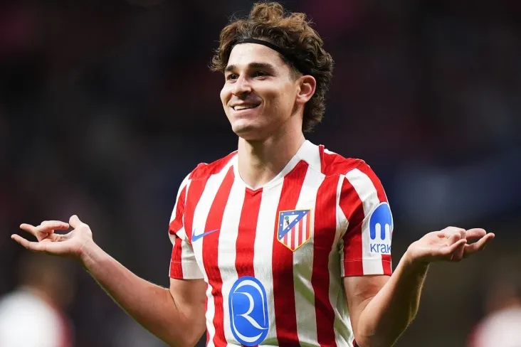 "Arsenal" va "Chelsi" Julian Alvares — TT o'tishi mumkinligi haqida muzokaralar olib borishdi