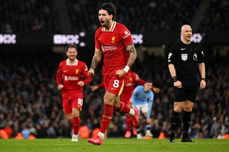 "Liverpul" yarim himoyachisi Soboslai joriy mavsumda LCHda gol urish bo'yicha yetakchiga aylandi