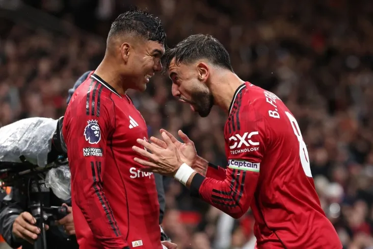 Kazemiro "Manchester Yunayted"dan ketishi haqidagi xabar fonida muxlislarga murojaat qildi