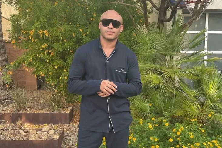 Abdel-Aziz oq uyda UFC turnirida qaysi ikki mamlakatdan jangchilar bo'lmasligini taxmin qildi