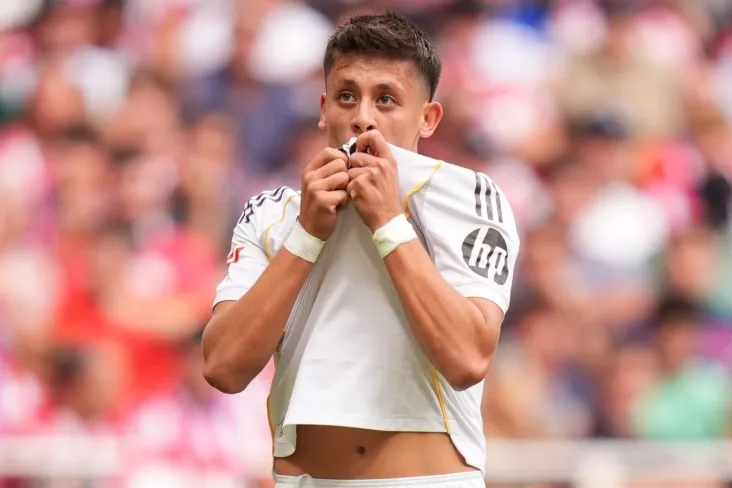 "Chelsi" "Arsenal" bilan "Real" o'yinchisi uchun 90-100 million evro — CO bilan bahslashishi mumkin