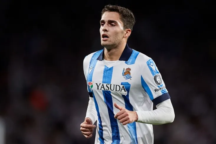 Grishin: Zaxarianning statistikasini ko'rgan har qanday murabbiy darhol uni sotish kerakligini aytadi