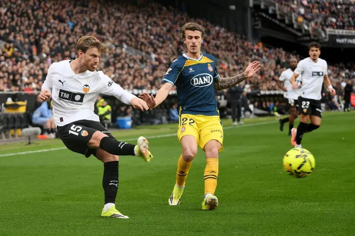 "Valensiya" 90+4-daqiqada La Liga o'yinida "Espanyola" dan g'alaba qozondi