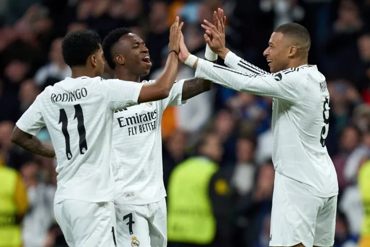 Kurtua nima uchun Mbappe va Vinisius raqibni himoya qilish uchun dahshatli tush ekanligini tushuntirdi