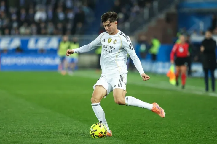 Arsenal Real Madriddan himoyachi Viktor Valdepenasni imzolamoqchi-Jacobs