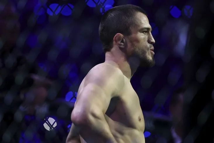 Umar Nurmagomedov UFC engil vazn toifasidagi chempionlik poygasining mumkin bo'lgan stsenariylarini aniqladi