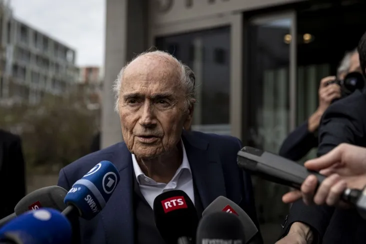 FIFAning sobiq prezidenti Blatter Tramp siyosati tufayli 2026 yilgi jahon chempionati o'yinlarini AQShda boykot qilishni qo'llab-quvvatladi