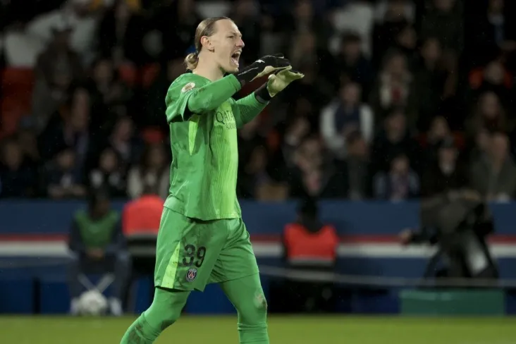 Matvey Safonov "PSJ" ning "Nyukasl" bilan Chempionlar Ligasi o'yinida ishtirok etish uchun buyurtmanomasiga kiritilgan.