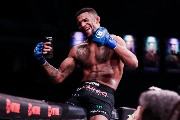Sobiq Bellator chempioni Patrik mix UFCDAN haydaldi