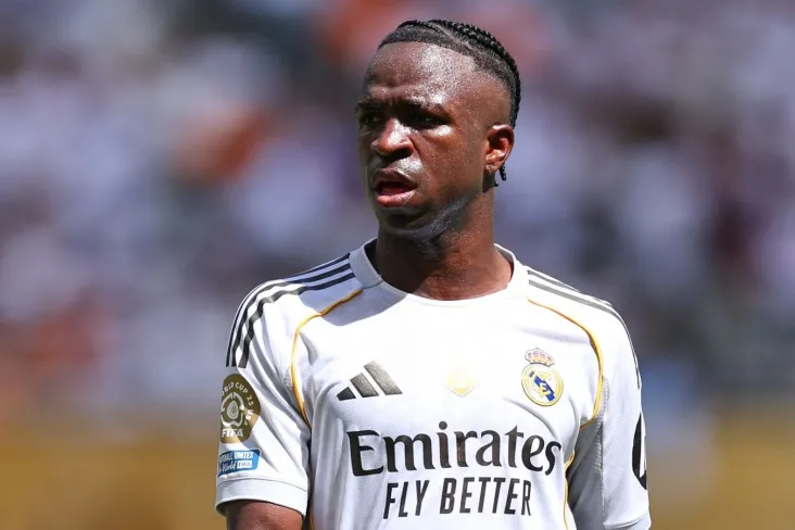 Vinisius Junior Lukas paketning "Flamengo"ga o'tishiga munosabat bildirdi