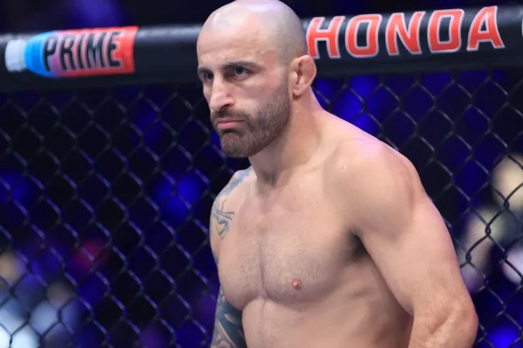 Aleksandr Volkanovskiy-Diego Lopes: UFC 325-da jangni qayerda tomosha qilish kerak, qaysi kanalda