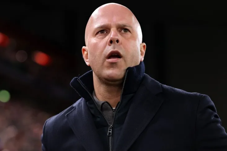 Slot "Liverpul" futbolchilaridan biri bilan echinish xonasida to'qnashdi-indykaila News