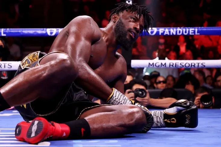 Zuffa Boxing uchinchi shousining asosiy tadbirida ikkita og'ir vazn toifasi uchrashadi