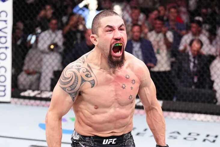 Uittaker nima uchun Volkanovski o'zining eng yaxshi ro'yxatida birinchi, Topuriya esa ikkinchi o'rinda ekanligini tushuntirdi