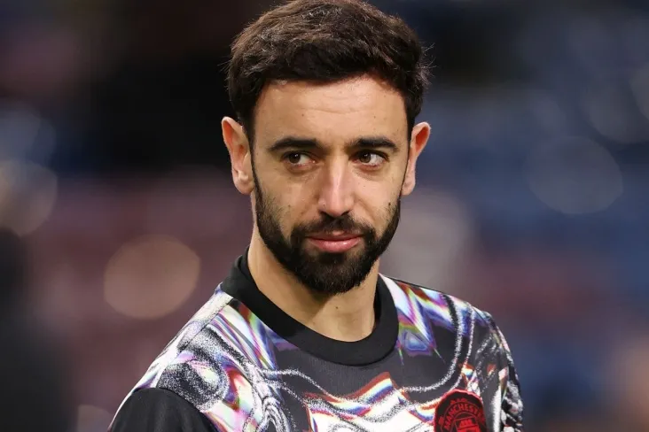 "To'liq soxta". Romano Bruno Fernandes o'zini "Real"ga taklif qilgani haqidagi mish-mishlarni rad etdi