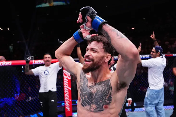 Maurisio Ruffi Dana Uaytdan Makgregor bilan jang qilishni so'radi