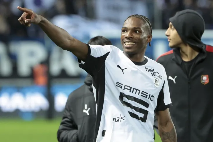 "Liverpul "" Renn " himoyachisining 60 million funt sterlingga o'tishini kelishib oldi — Sky Sports