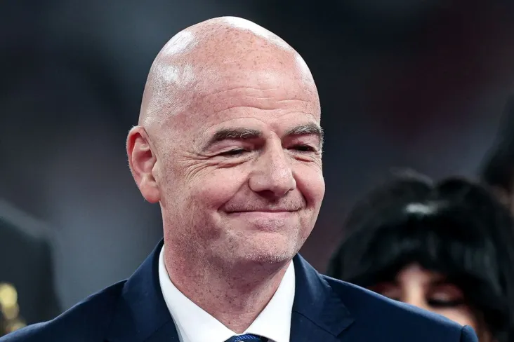 FIFA prezidenti Infantino britaniyalik muxlislarni hazil qilgani uchun uzr so'radi