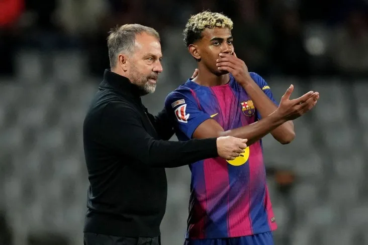 "Barselona" murabbiyi Flick: Yamal ajoyib formada. U yuqori darajadagi o'yinchi