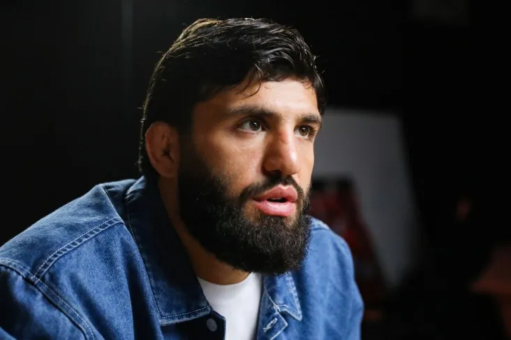 UFC jangchisi Tsarukyan Ovechkin bilan Putin bilan bir turnirda uchrashganini esladi
