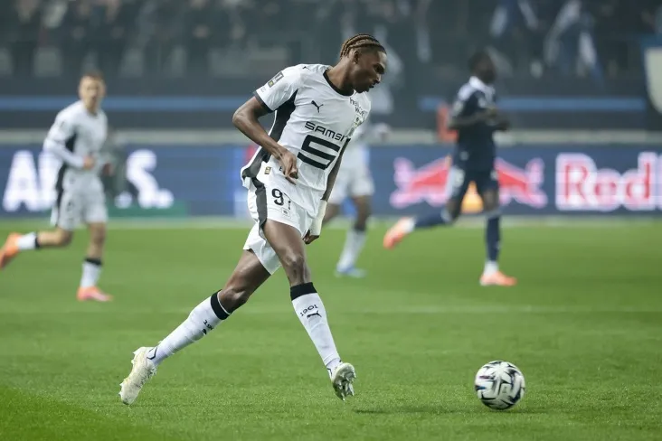 "Renn" himoyachisi Jeremi jaket: "Liverpul"bilan shartnoma imzolash men uchun sharafdir