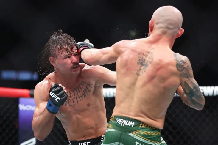 "U g'alaba qozondi." Kamaru Usmon Lopesni volkanovski bilan qasos olgani uchun tanqid qildi