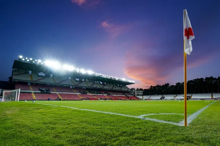 "Rayo Valyekano" futbolchilari stadion va o'quv bazasi holati to'g'risida shikoyat qilishdi