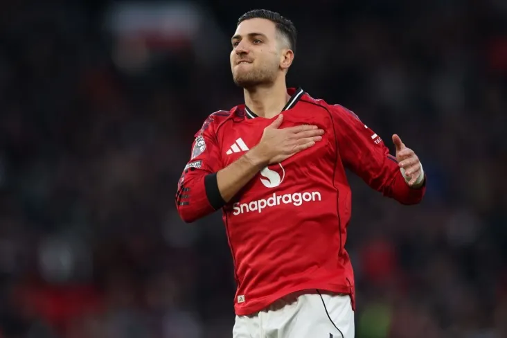 "MU" 57,5 million evrolik himoyachini ko'radi Diogu o'rnini egalladi-TEAMtalk