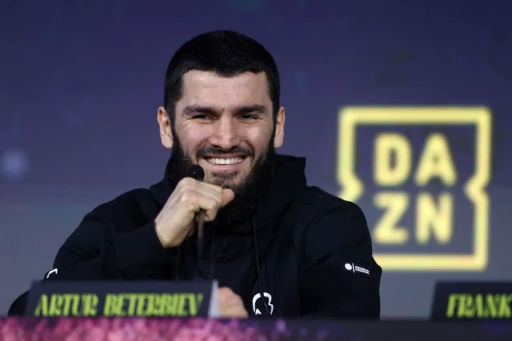 Beterbiyev turkiy al ash-Shayxga o'z minnatdorchiligini bildirdi