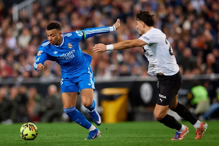 "Real "" Valensiya " ni La Liga o'yinida Karreras va Mbappe gollari tufayli mag'lub etdi