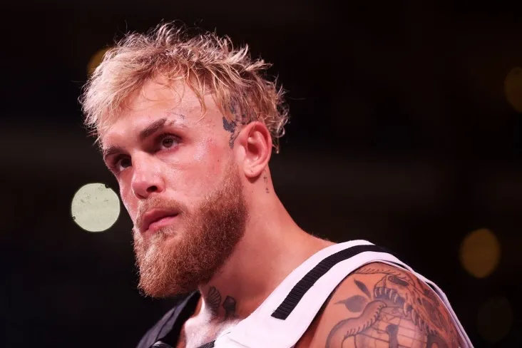 "U Amerikadan nafratlanadi." Jeyk Pol Puerto-rikolik rassomning Super Bowldagi chiqishlarini qoraladi