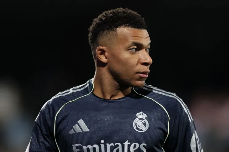 "Masxarabozlar!"Mbappe "Real" va "Valensiya"o'rtasidagi o'yin tanaffusida hakamlarni tanqid qildi