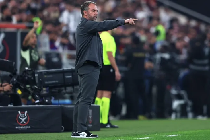 Flick "Barselona" futbolchilarini mashg'ulotdan oldin "Atletiko" bilan o'yinning birinchi qismi uchun jazoladi-MD