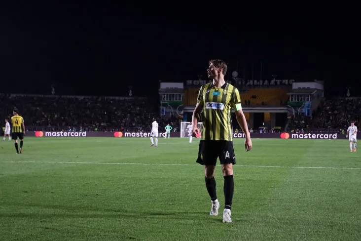 "Qayrata" himoyachisi Martynovich LCH o'yinidan keyin Mbappadan futbolkani qanday so'raganini aytib berdi