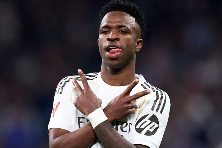 "Mening zaifligim". Vinisius parhez va shirinliklarga bo'lgan muhabbat haqida gapirdi