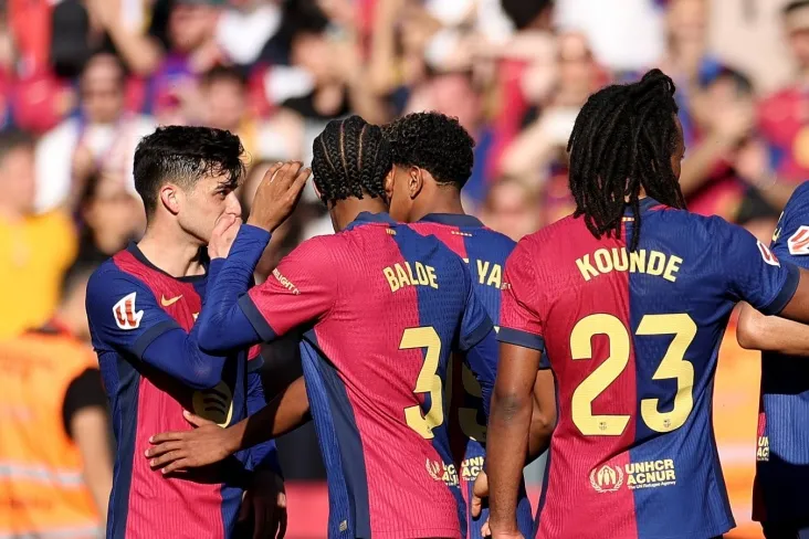 Igor Korneyev "Barselona" "Jirona" dan mag'lubiyatga uchraganidan keyin unvonini yo'qotganmi yoki yo'qmi deb javob berdi