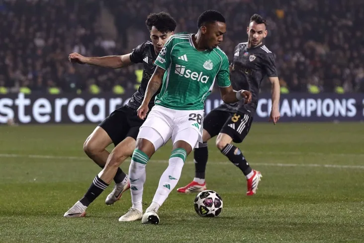 Gordonning pokeri "Nyuakastl Yunayted" ga "Qorabog '" ni mag'lub etishga yordam berdi.