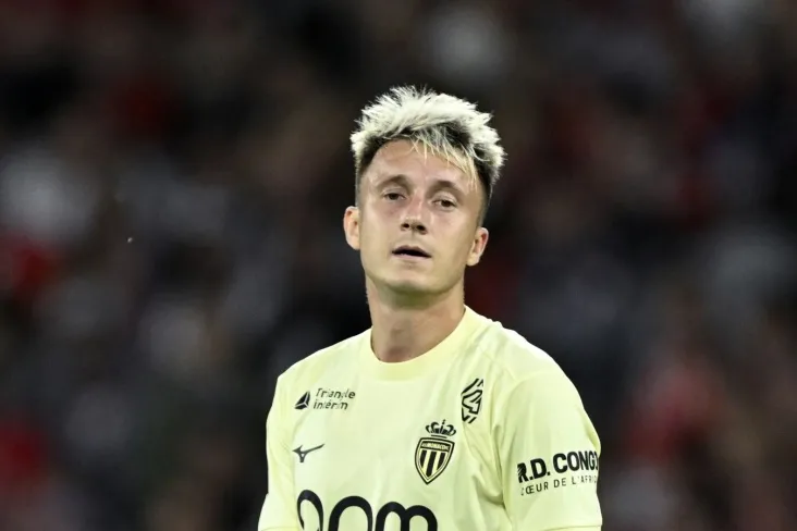 "Monako" darvozaboni "PSJ"ga qarshi o'yinda Golovinni olib tashlaganidan so'ng ozchilikda o'ynash haqida gapirdi