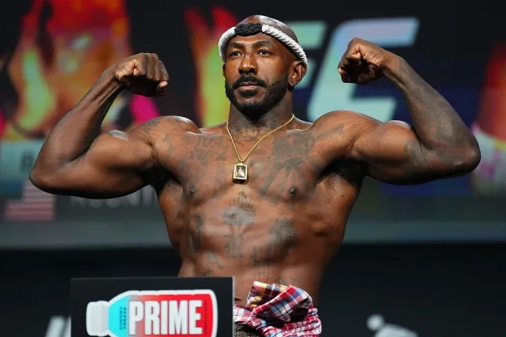 Xalil Rountri hozirda UFCning eng yaxshi chempioni deb topildi