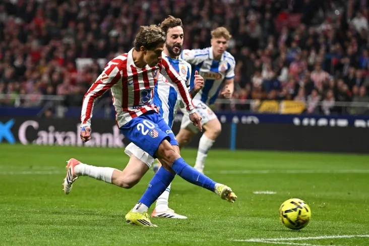 "Atletiko" La liganing 25-turida "Espanyol" ni mag'lub etdi, Serlot dubl o'ynadi.