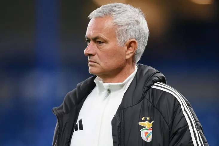 Mourinho LCH o'yinida Vinisius bilan sodir bo'lgan voqeadan keyin tanqidga izoh berdi