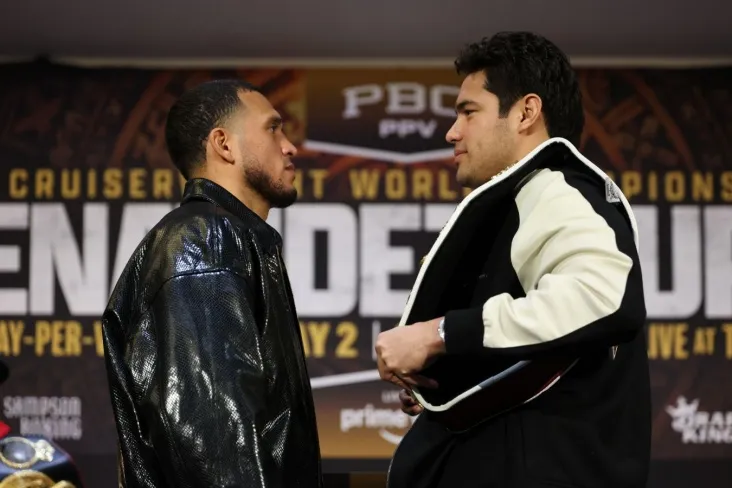 Benavides va Ramirez 2-may jangidan oldin birinchi qarash jangini o'tkazdilar